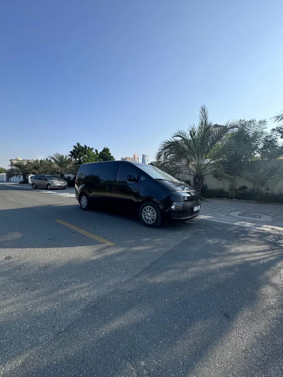 Hyundai Staria - 1