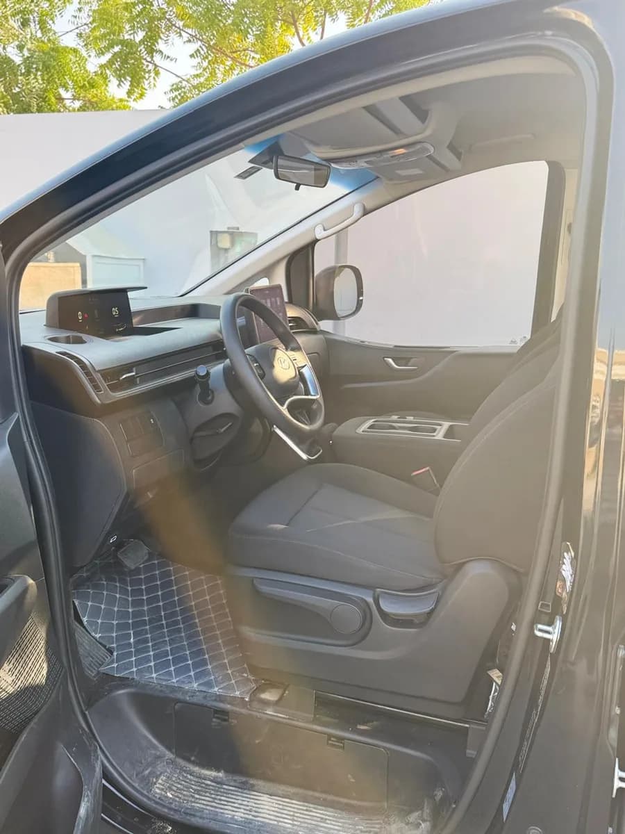 Hyundai Staria - 4