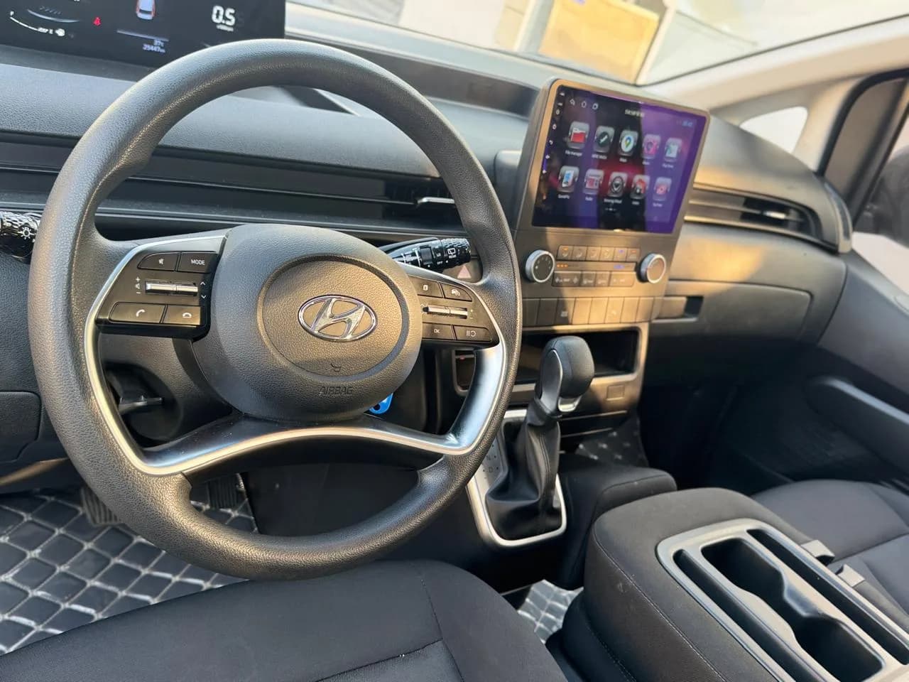 Hyundai Staria - 5