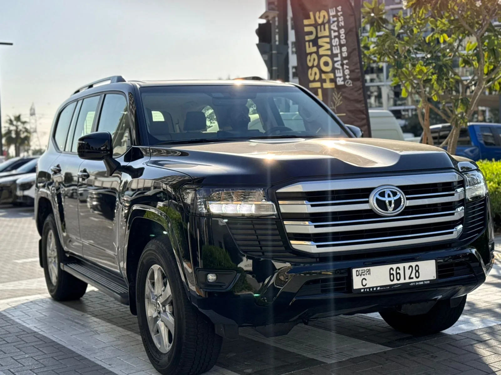 Toyota Land Cruiser - 1