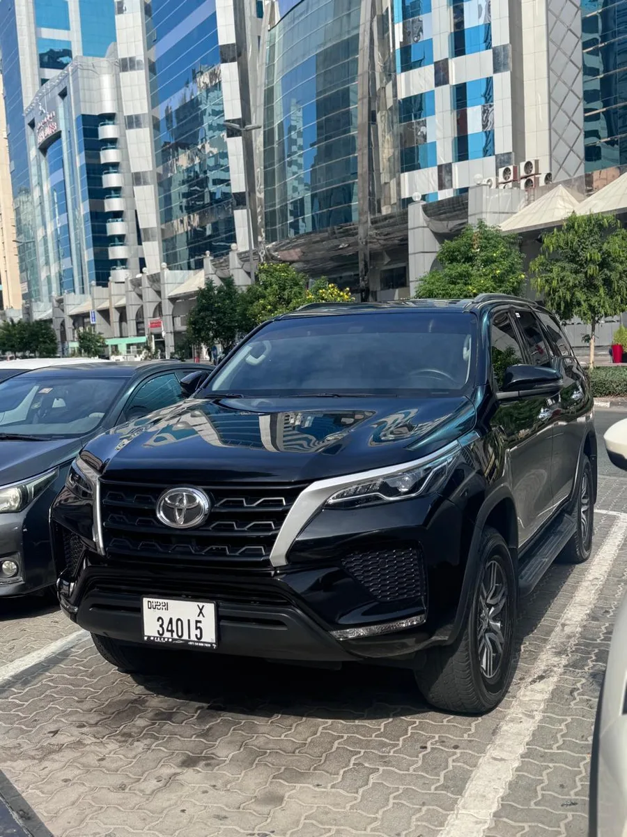 Toyota Fortuner 2026 - 1